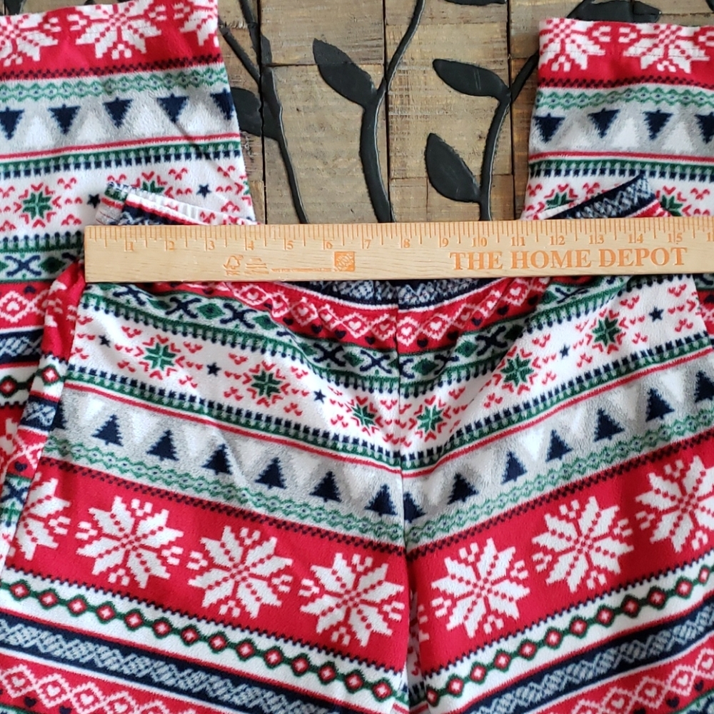 Women's Christmas Pajama Set Size Small 4/6 2 pc. - Picture 6 of 10
